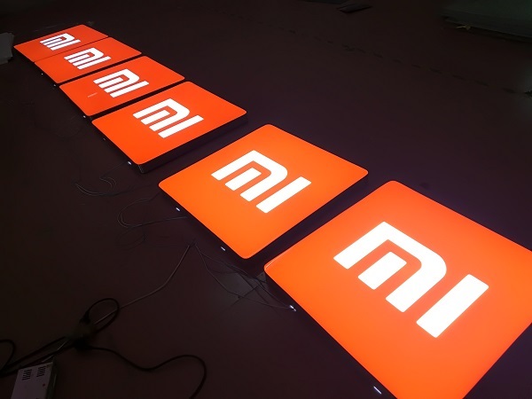 樹脂發光字